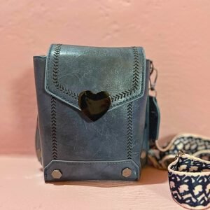 Τσάντα σε χρώμα θαλασσί μικρού μεγέθους με συνθετικό δέρμα