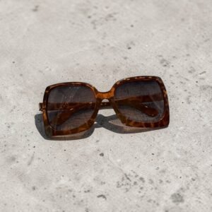 Γυαλιά ηλίου σε καφέ χρώμα animal print