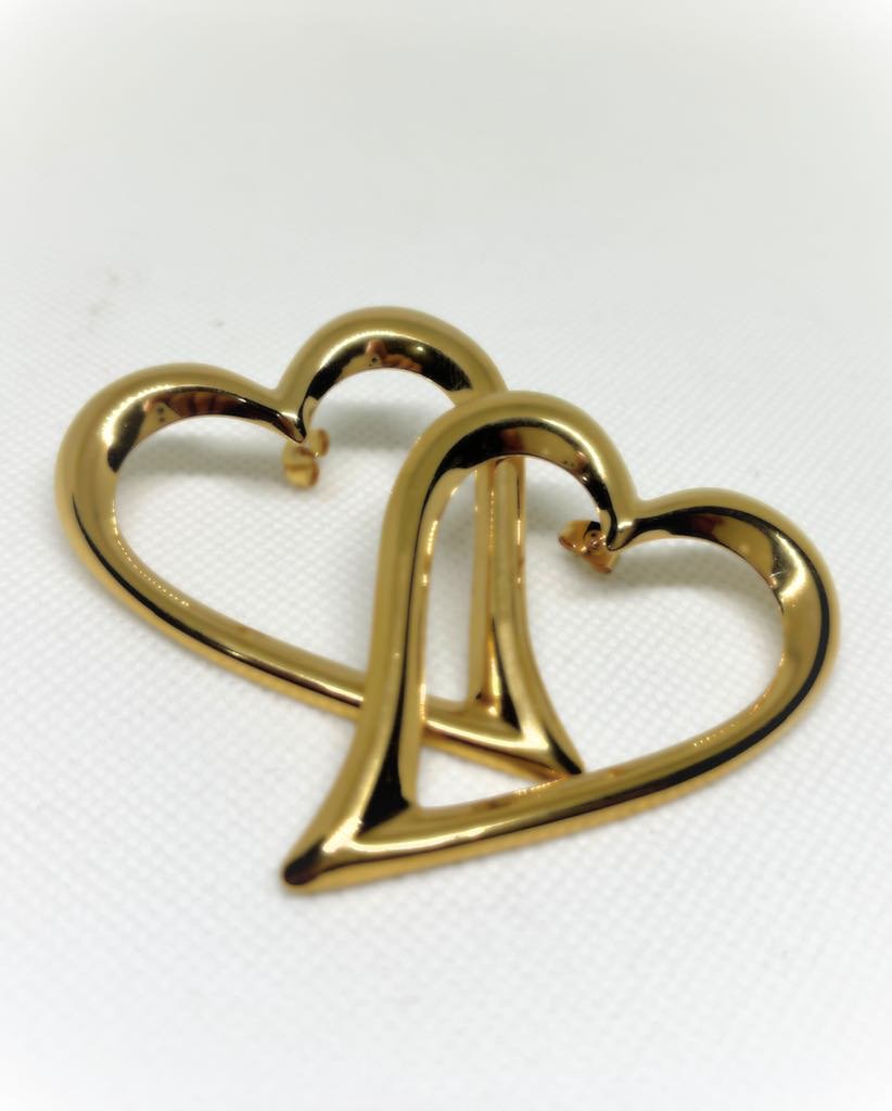 Ατσάλινα σκουλαρίκια σε χρυσό χρώμα και σχήμα καρδιάς - Image 2