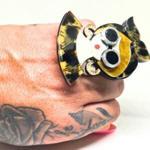 Πλαστικό δαχτυλίδι σε σχήμα γυναίκας