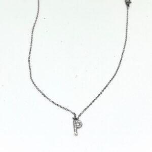 Κολιέ γράμμα P σε ασημί χρώμα