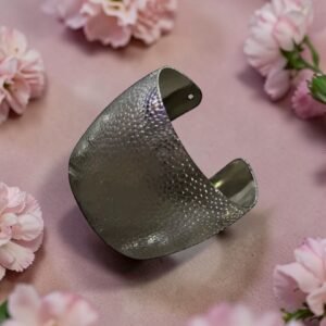 Ατσάλινο cuff bracelet σε ασημί χρώμα