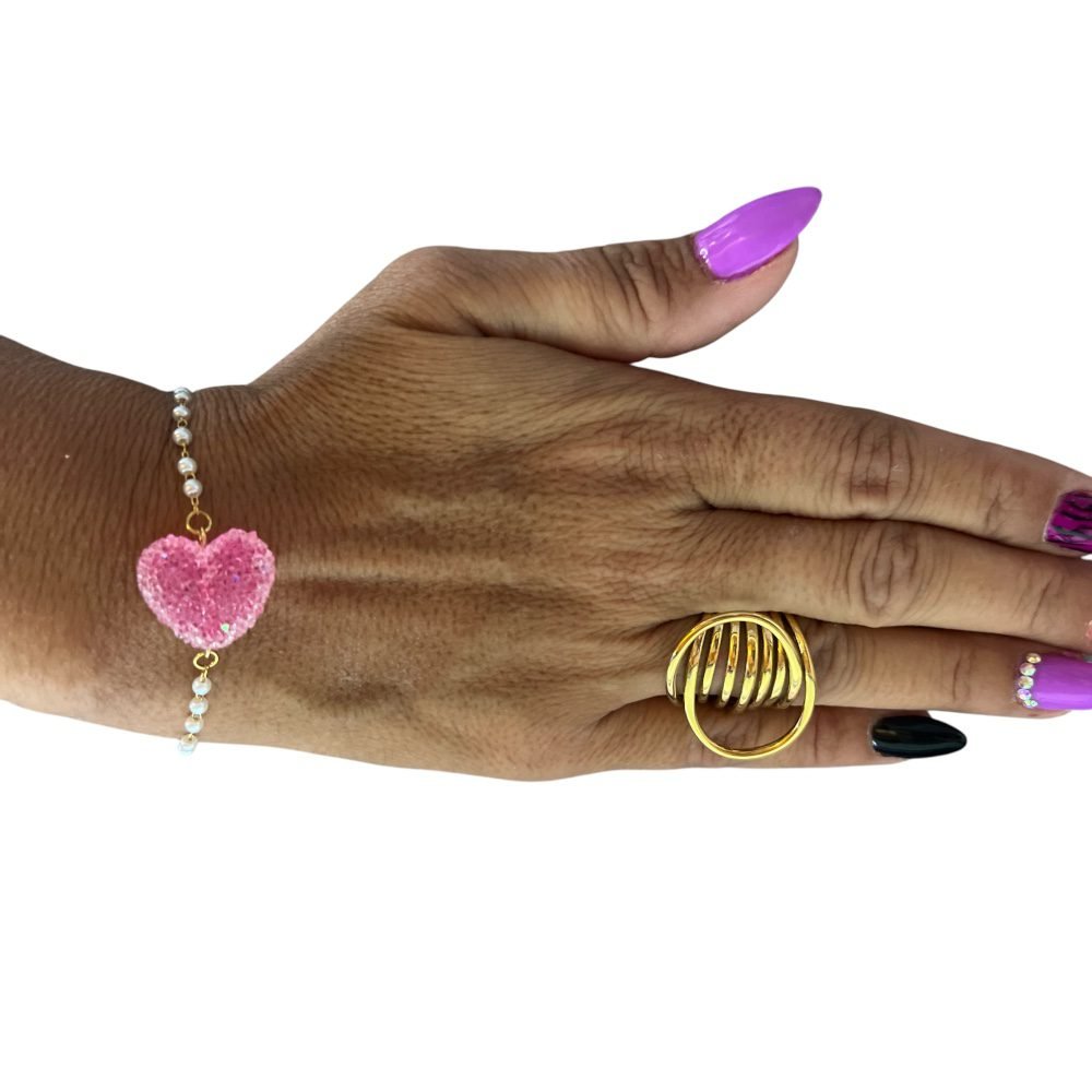 Ατσάλινο βραχιόλι σε χρυσό χρώμα με πέρλες με σχέδιο ροζ καρδιά - Image 2