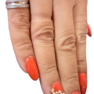 Ατσάλινο δαχτυλίδι με δυο ψιλές λωρίδες στρας σε ασημί χρώμα