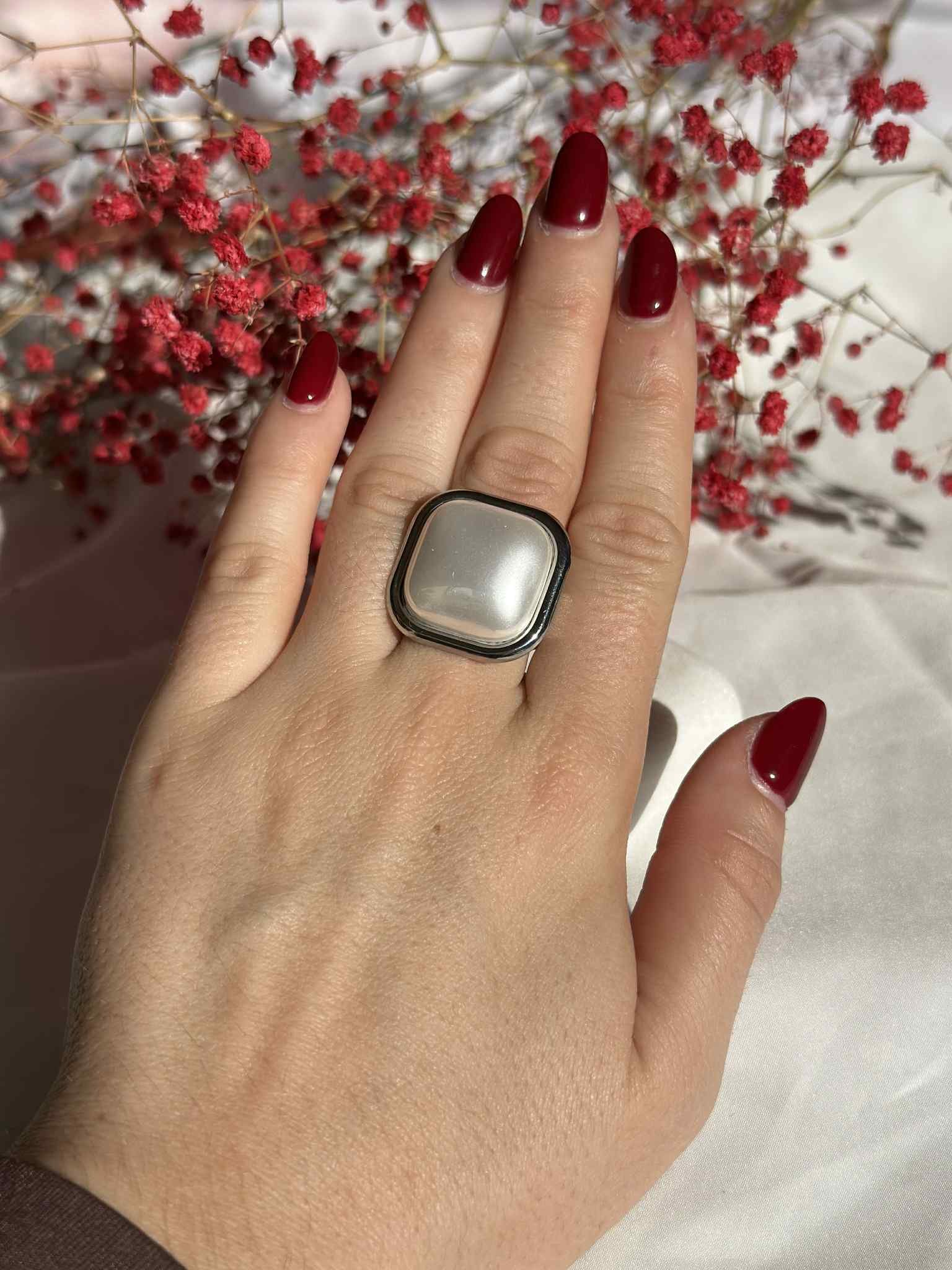 Ατσάλινο δαχτυλίδι με άσπρη πέτρα σε χρυσό χρώμα και σε ασημί χρώμα - Image 5