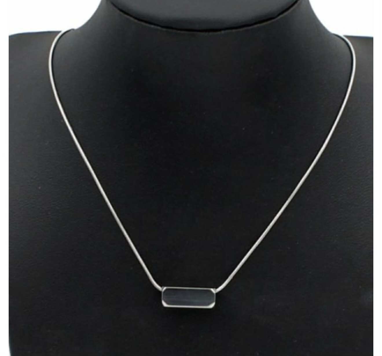 Ατσάλινο Minimal Ασημί Κολιέ με Γεωμετρικό Στοιχείο