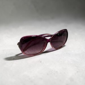 Γυαλιά ηλίου σε μοβ χρώμα
