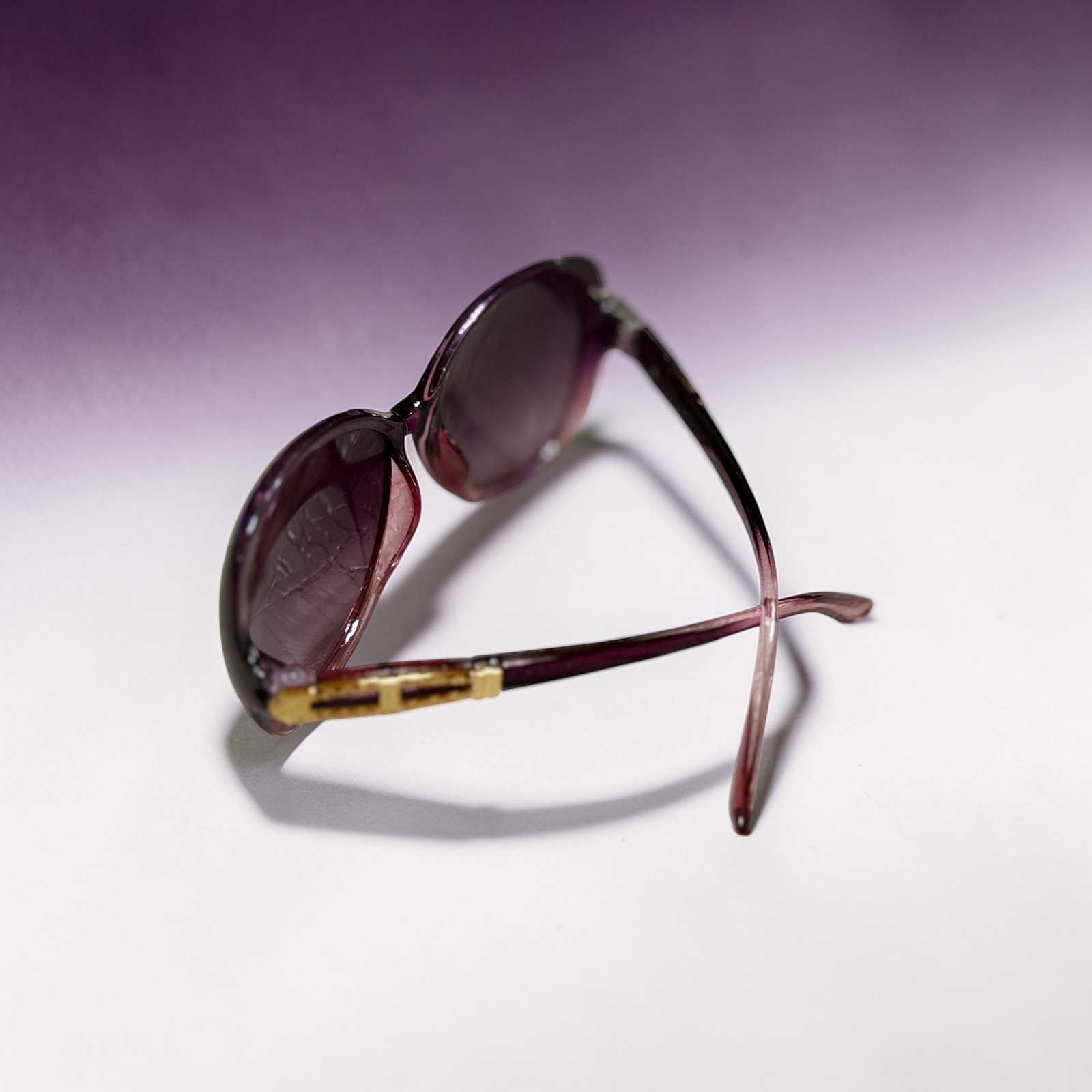 Γυαλιά ηλίου σε μοβ χρώμα - Image 2