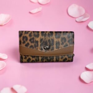 Γυναικείο πορτοφόλι σε καφέ animal print