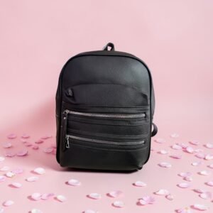 Γυναικεία τσάντα Backpack σε μαύρο χρώμα